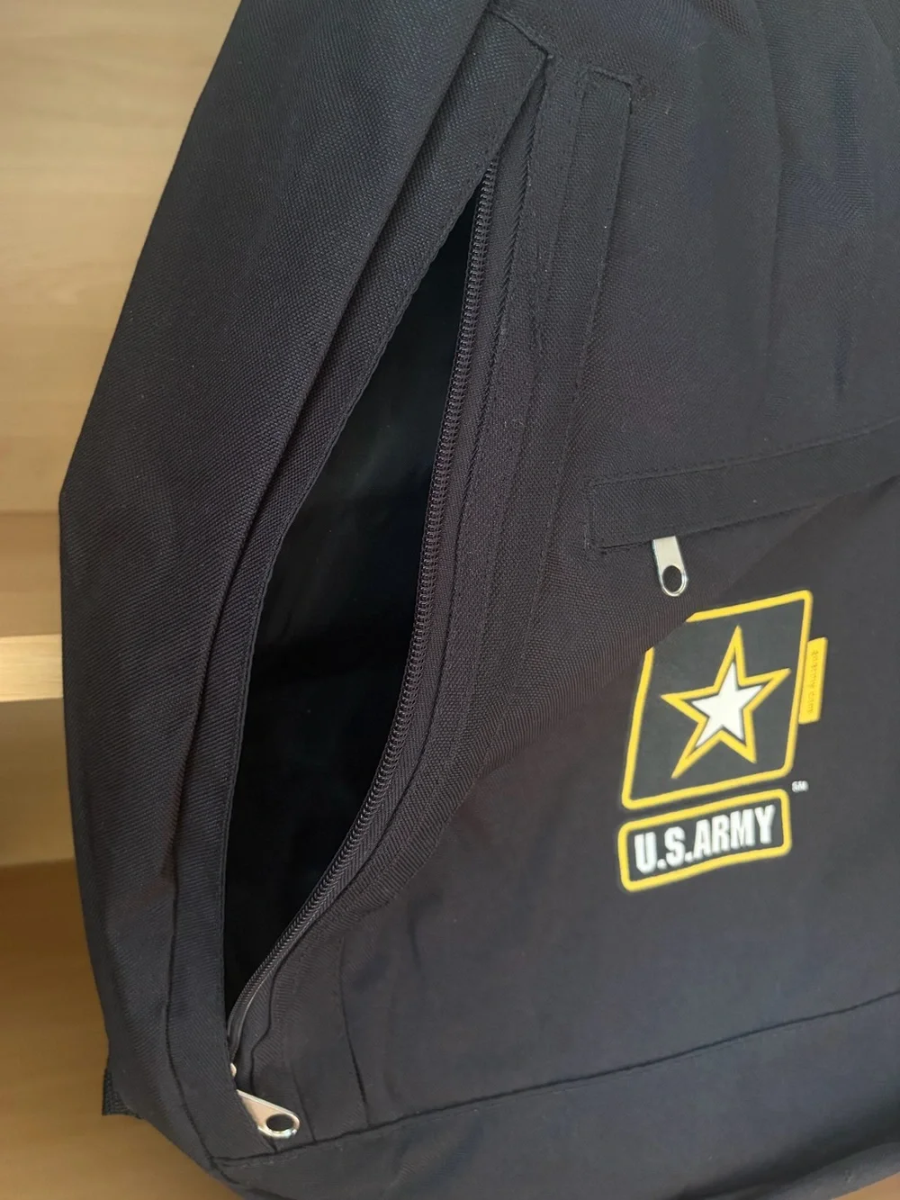 ✨$25✨U.S. Army One-Shoulder Backpack | Black